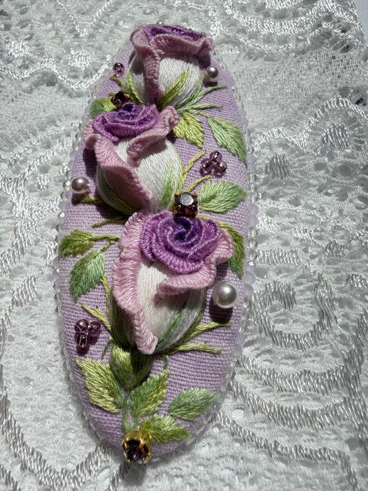 Hand-Embroidered 3D Rose Hair Clip — Lilas, Lavender