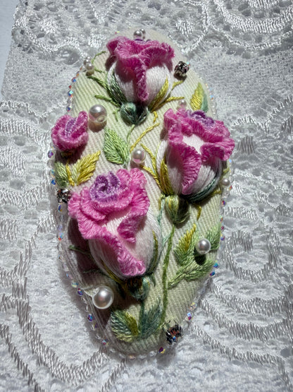 Hand-Embroidered 3D Rose Hair Clip — Rosée, Pink