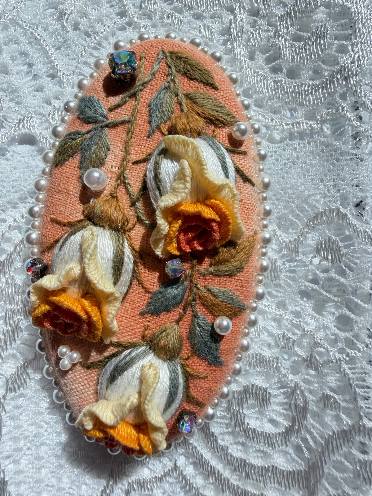 Hand-Embroidered 3D Rose Hair Clip — Abricot, Apricot & Cream