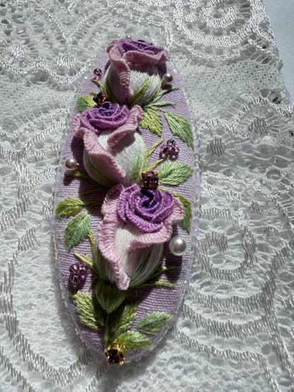 Hand-Embroidered 3D Rose Hair Clip — Lilas, Lavender