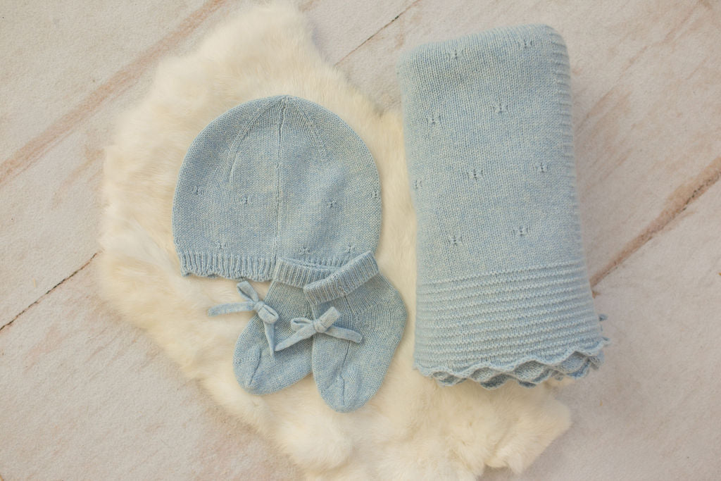 Cashmere Baby Gift Set — Blanket, Pointelle Beanie & Cashmere Socks (3-piece)