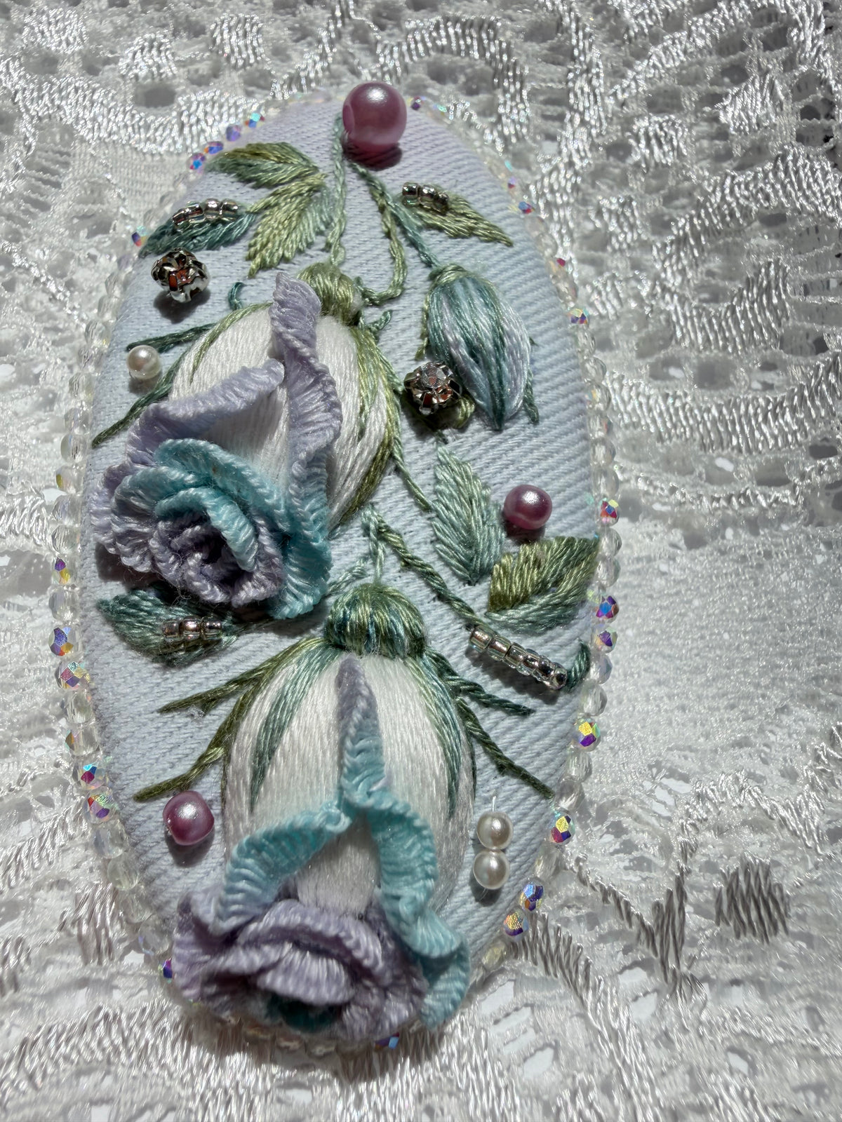 Hand-Embroidered 3D Rose Hair Clip — Givre, Icy Blue & White