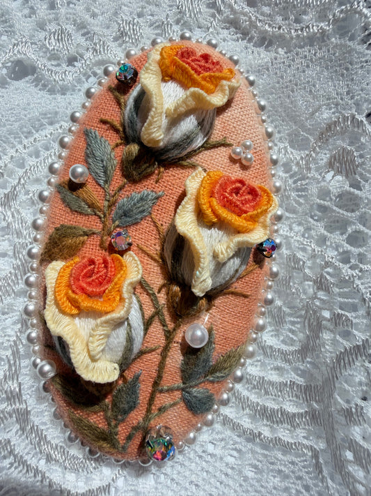 Hand-Embroidered 3D Rose Hair Clip — Abricot, Apricot & Cream