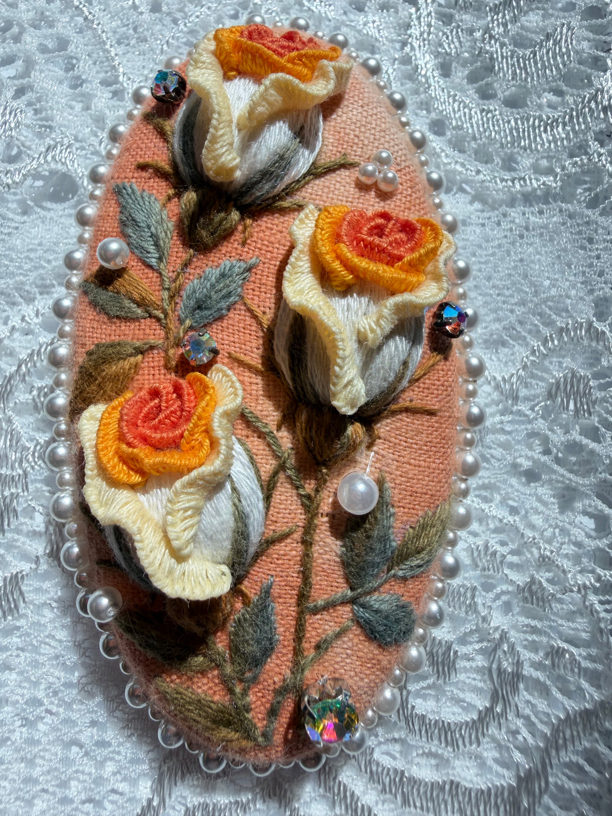 Hand-Embroidered 3D Rose Hair Clip — Abricot, Apricot & Cream